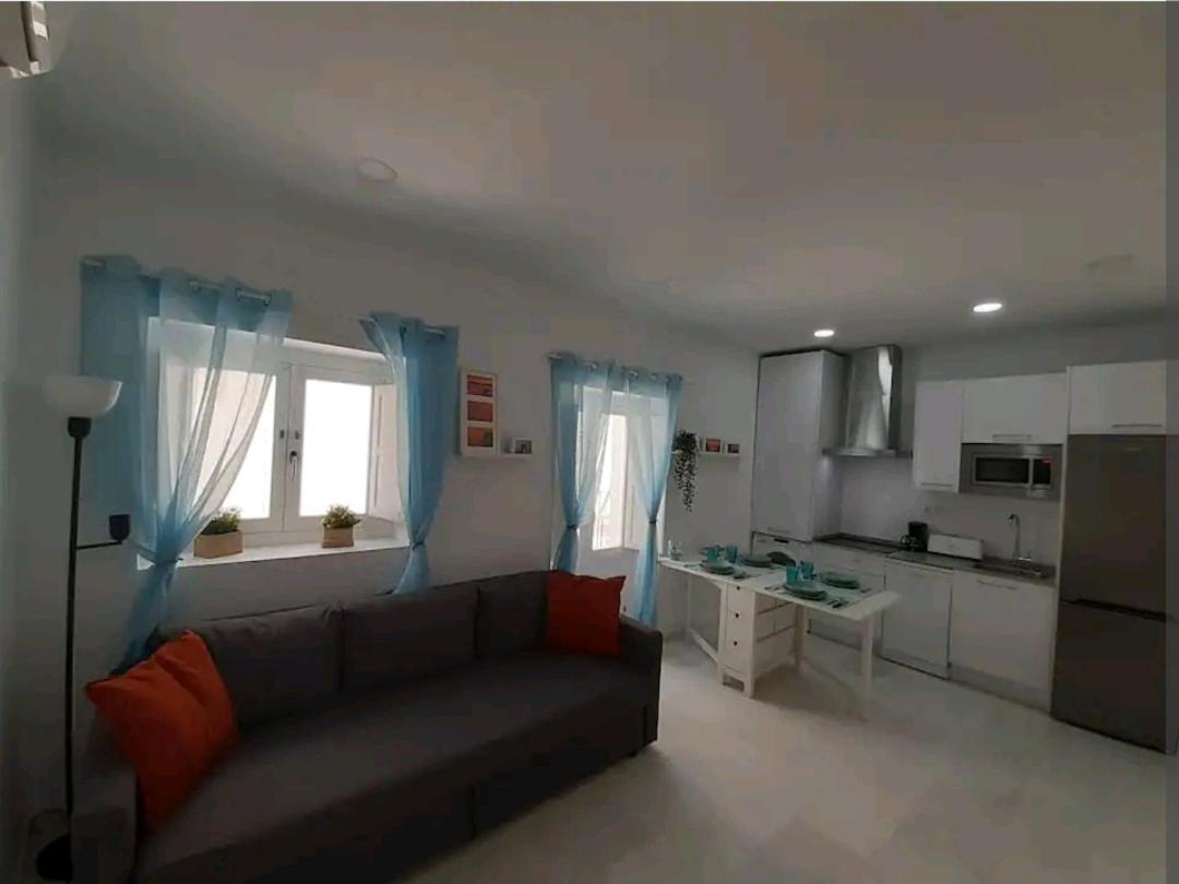 Ferienwohnung Casa Playa Caleta, A 4 Minutos De La Playa Cádiz Exterior foto