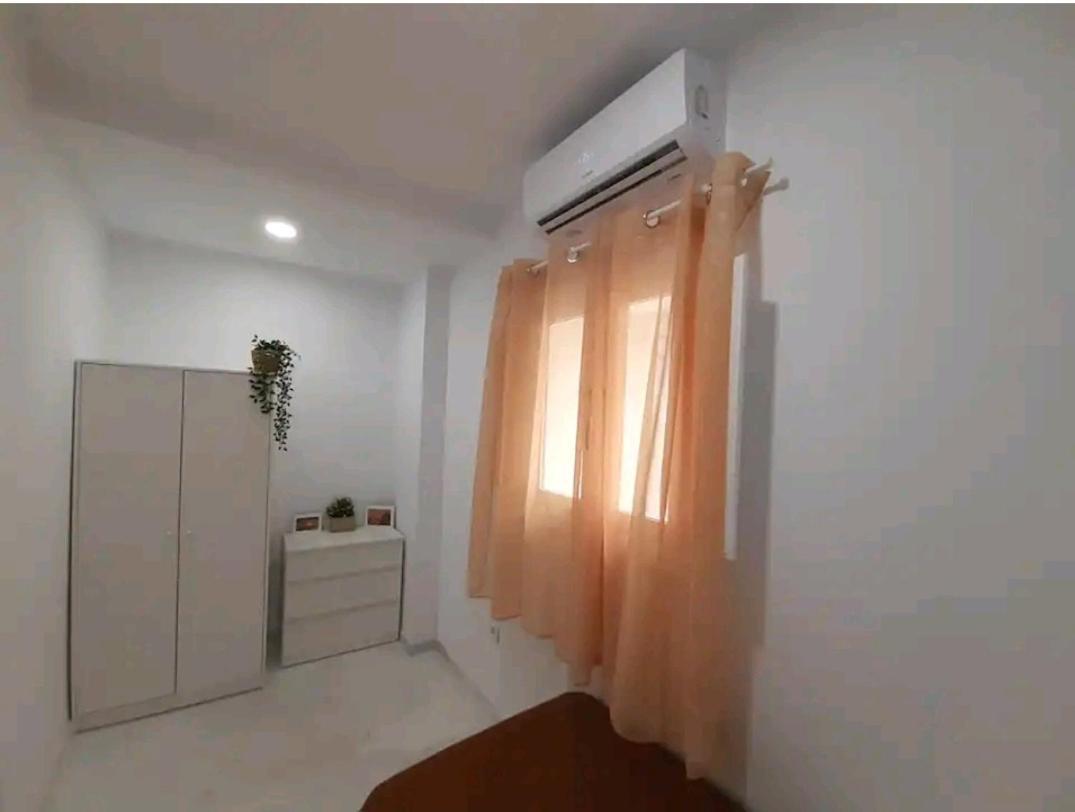 Ferienwohnung Casa Playa Caleta, A 4 Minutos De La Playa Cádiz Exterior foto