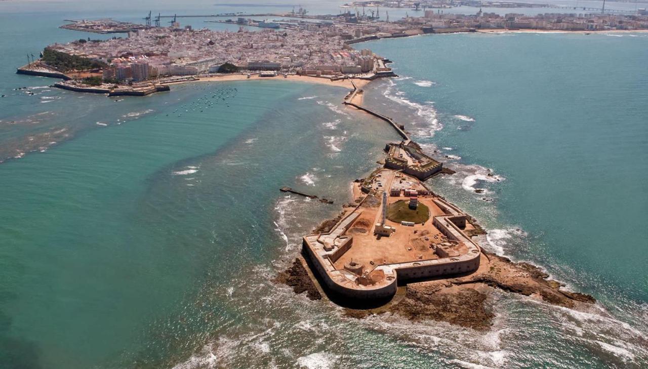 Ferienwohnung Casa Playa Caleta, A 4 Minutos De La Playa Cádiz Exterior foto
